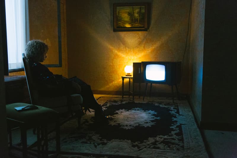 率先走進 JOYCE 時尚秘境「The Golden Needle」三維虛擬實境舞台