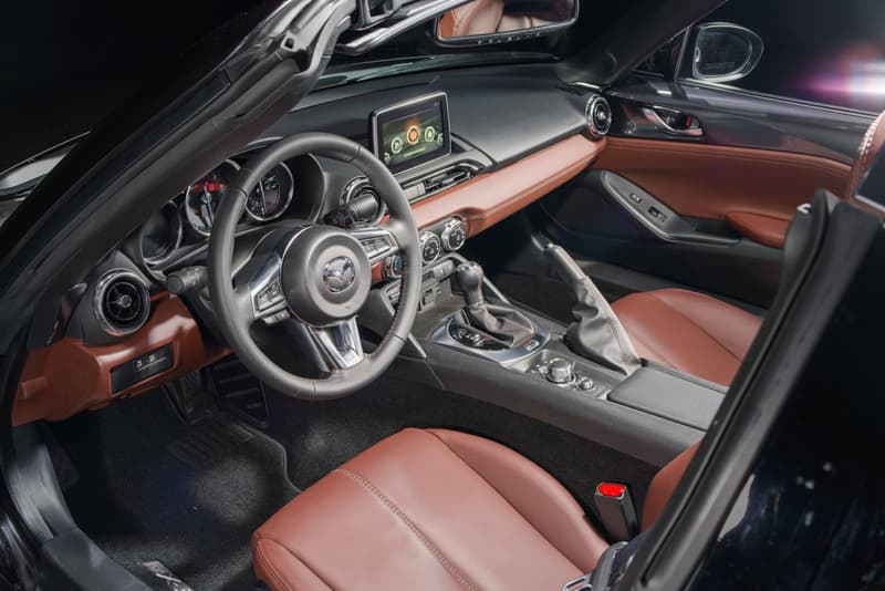 MAZDA MX-5 MIATA RF Launch Edition 預訂開催