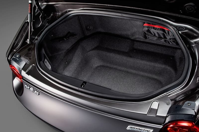 MAZDA MX-5 MIATA RF Launch Edition 預訂開催