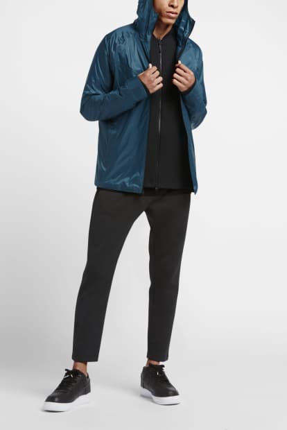 NikeLab 最新 Transform Jacket 系列上架