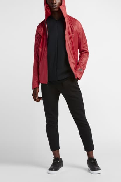 NikeLab 最新 Transform Jacket 系列上架