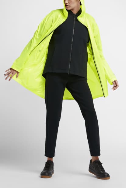 NikeLab 最新 Transform Jacket 系列上架