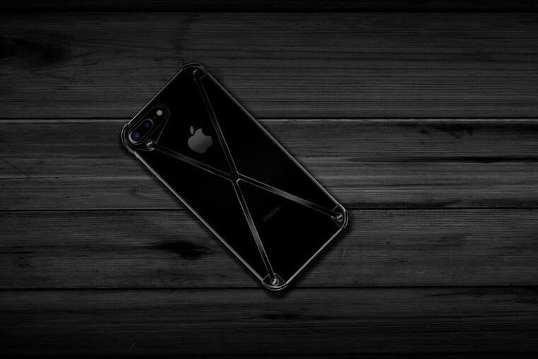 RADIUS v4 iPhone 7 Case 預訂開催