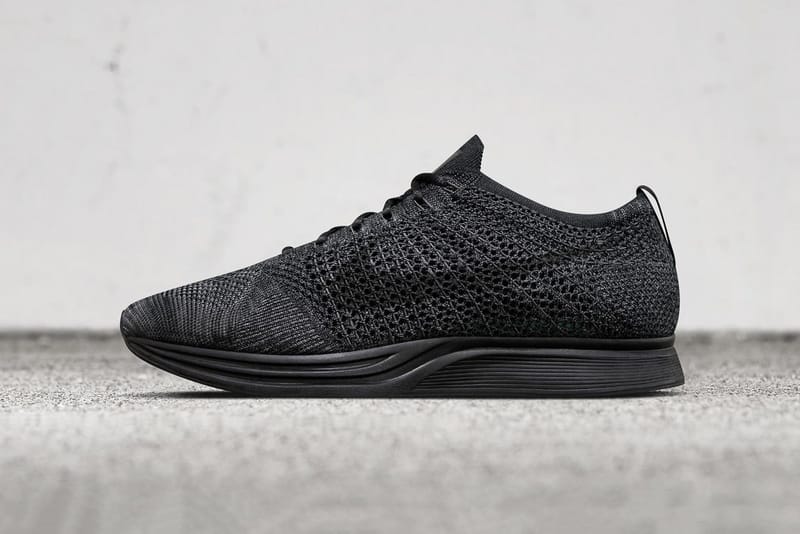 Nike 正式發佈 Flyknit Racer「Midnight」全黑配色