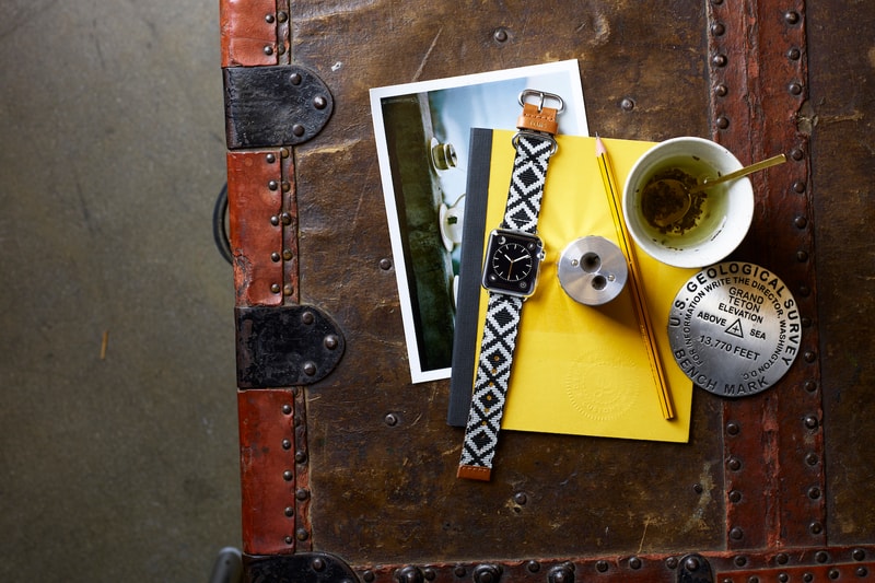 TOMS,Apple Watch