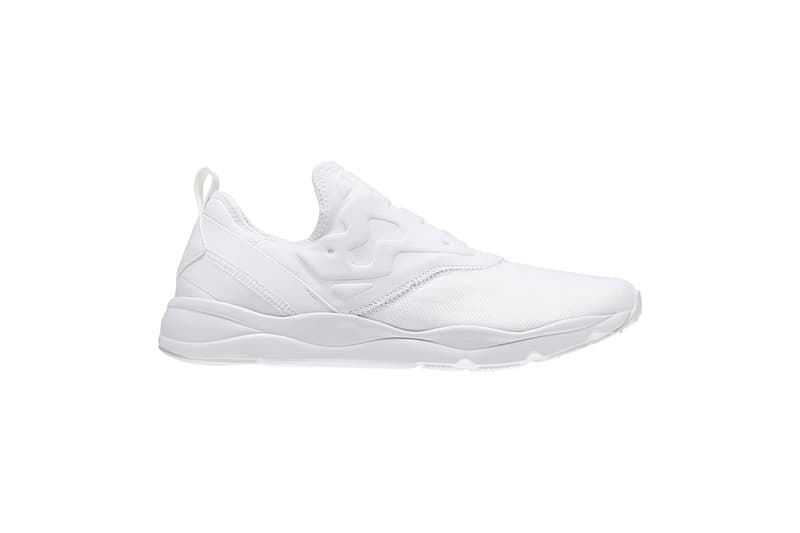 Reebok Furylite Slip On 全新黑、白配色