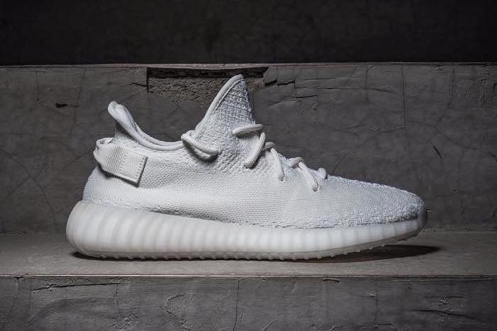 搶先預覽 2017 年 adidas Originals YEEZY BOOST 350 V2 全白配色