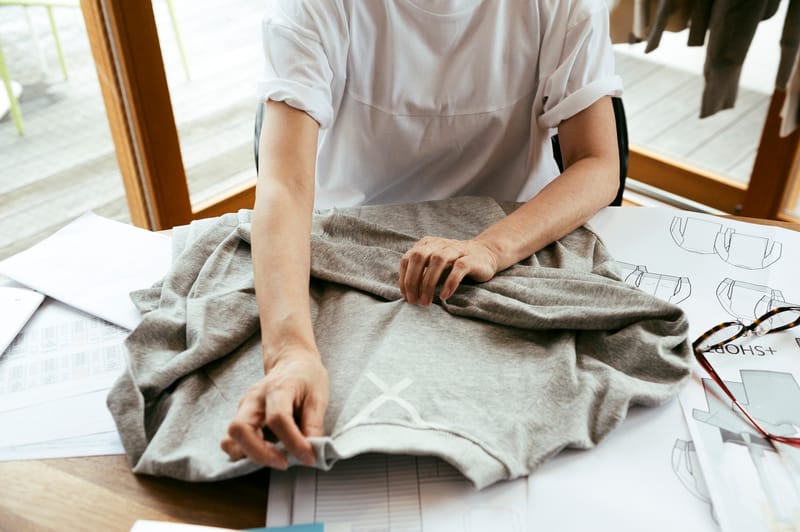 集紙樣大師 Satomi Nakamura 與 Yamayo 高級素材之大成－解構 adidas Originals 全新 XBYO 系列