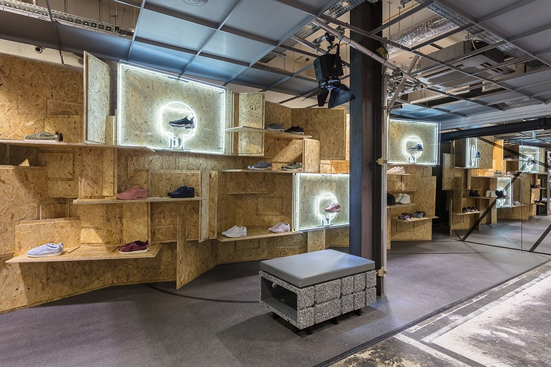 走進轉季後重新開放 Dover Street Market London