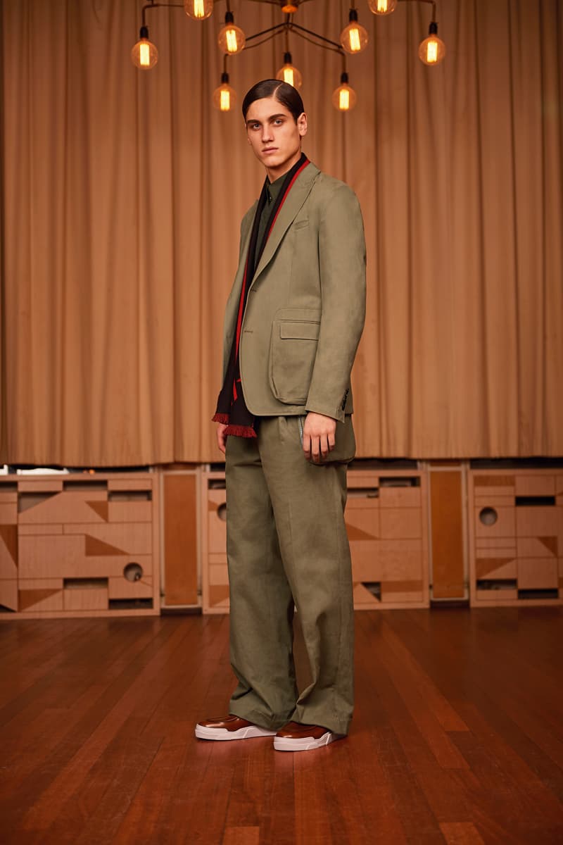 Givenchy 2017 Pre-Fall Collection