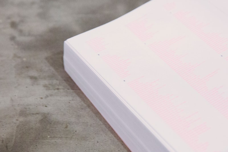HYPEBEAST 專訪漫畫家門小雷－分享新書《The Blister Exists》鋼管舞圖鑒之創作歷程