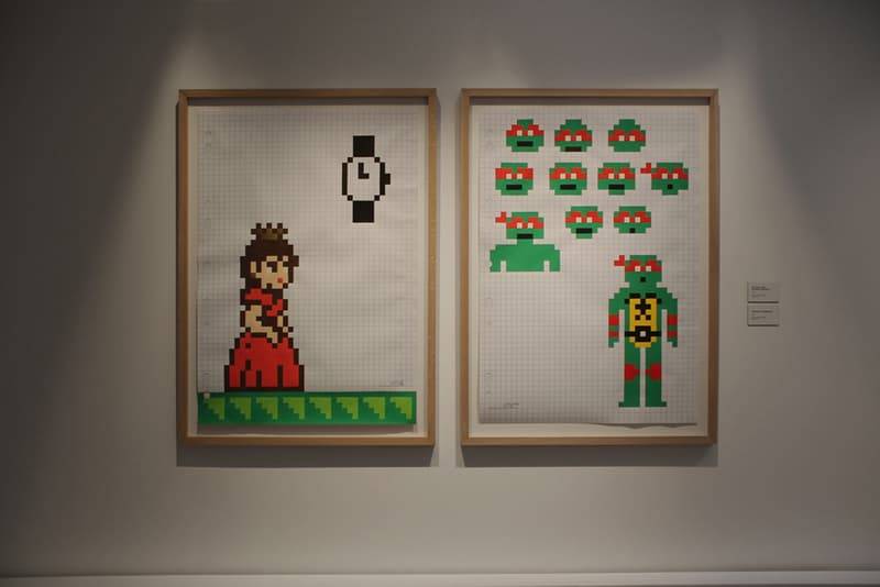 率先走進 Invader 巴黎最新大型個人展覽《Hello, My Name Is…》