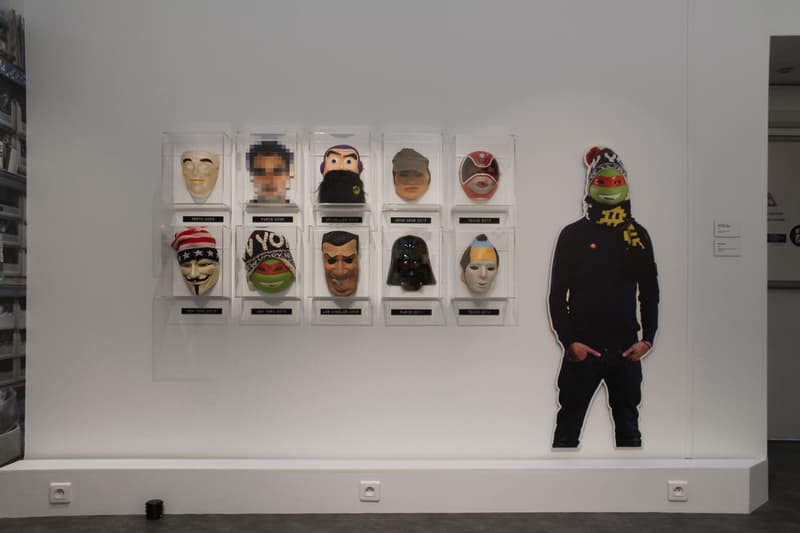 率先走進 Invader 巴黎最新大型個人展覽《Hello, My Name Is…》