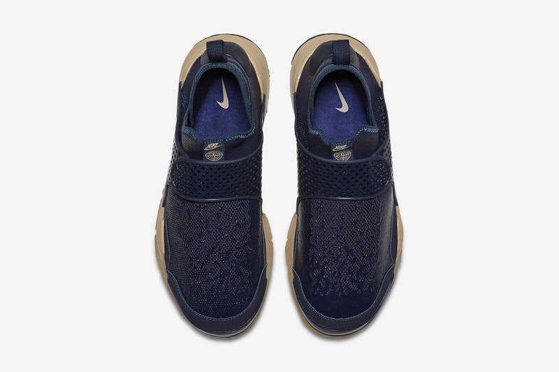 Stone Island x NikeLab Sock Dart Mid NikeStore