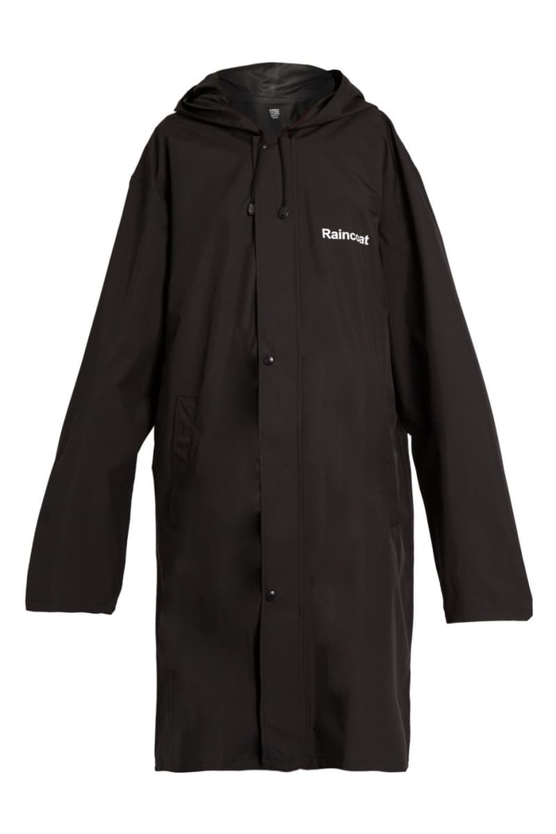 Vetements 雨衣新作「Definition-Print Raincoat」再度極速完售