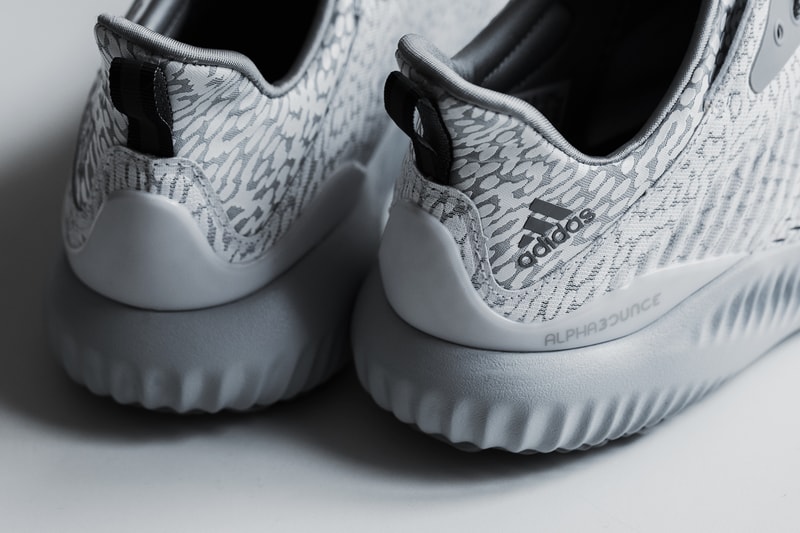近賞 adidas AlphaBOUNCE 全新灰白配色