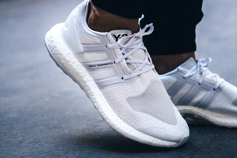 近賞 adidas Y-3 PureBOOST 全新配色「Crystal White」
