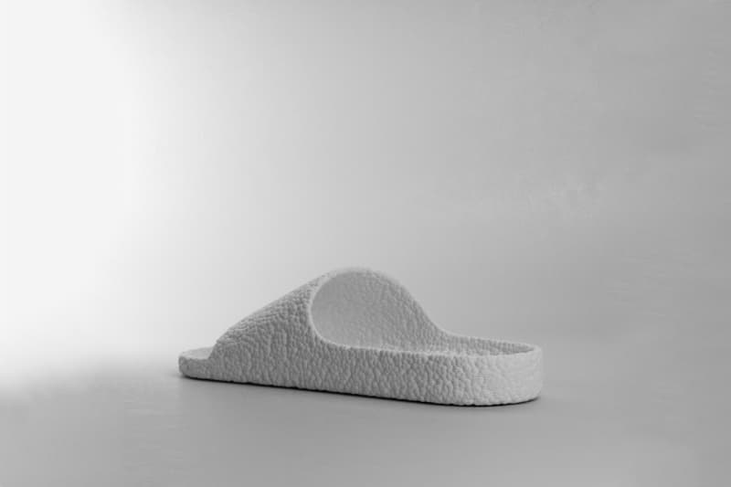 設計師 Oleksandr Shestakovych 打造全 BOOST 概念拖鞋