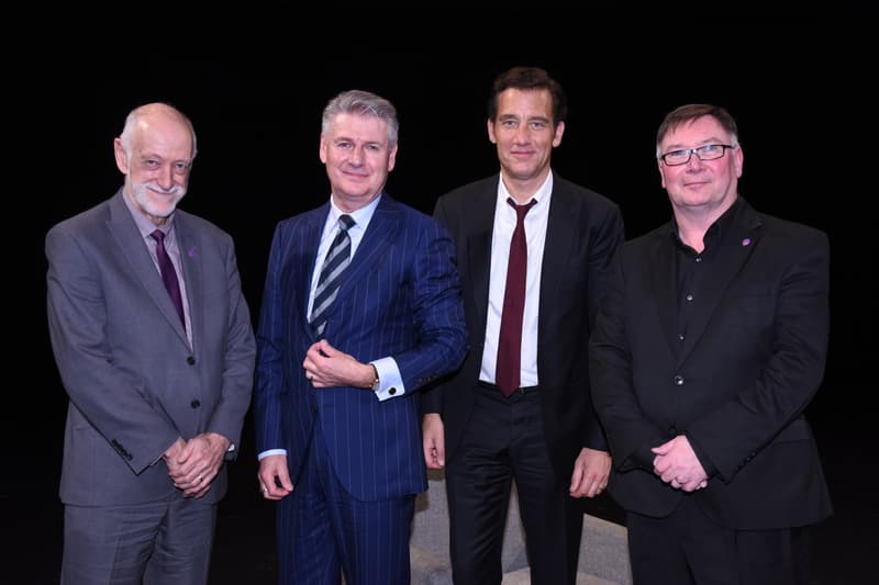 英國型男演員 Clive Owen 與演藝學生分享電影生涯與經歷