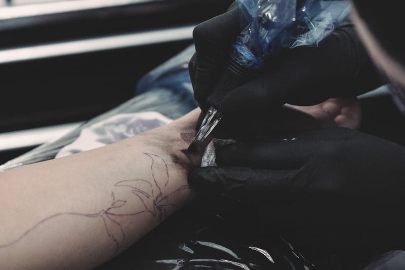 輕水墨浪潮－專訪紋身名所 「Torrential Ink・墨舞」紋身師 Jodic Chan