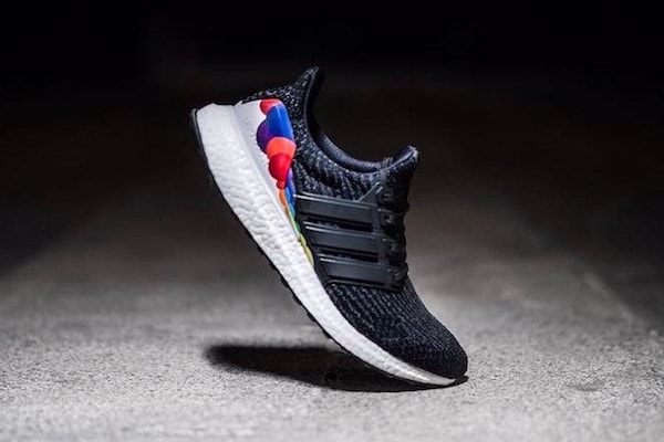adidas UltraBOOST「LGBTQ」主題配色實物細節釋出