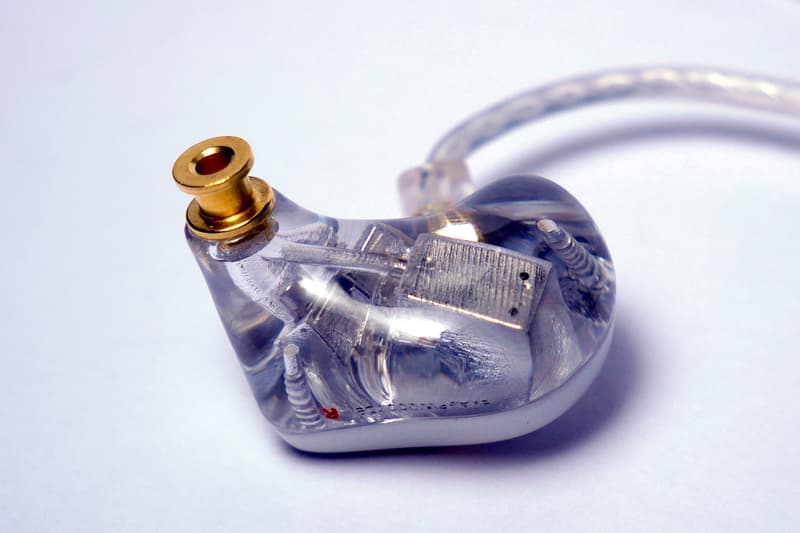 Fender 旗艦耳機 FXA9 全球首批搶先於香港發售