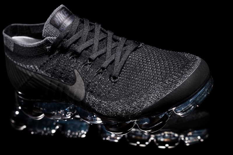 Nike Air VaporMax “Triple Black” Closer Look