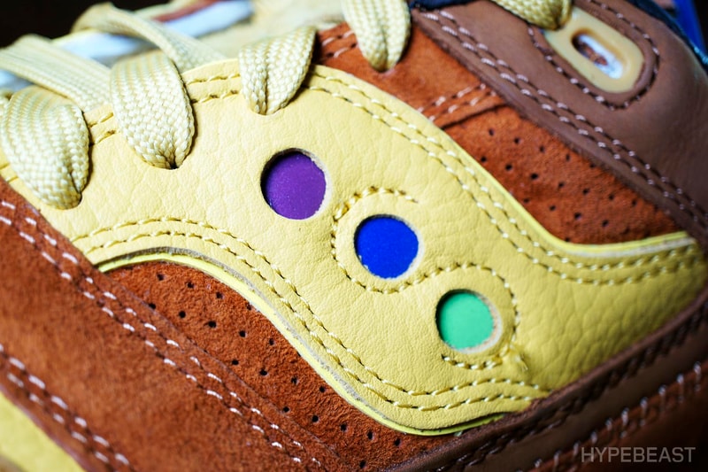 近賞 Feature x Saucony Courageous 「Belgian Waffle 」