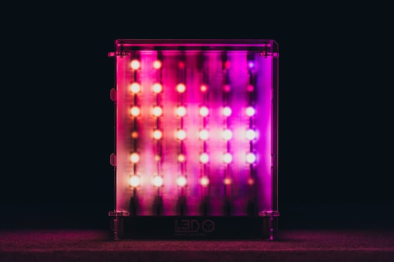 隨節奏變幻色彩－Looking Glass Factory 立方擺設