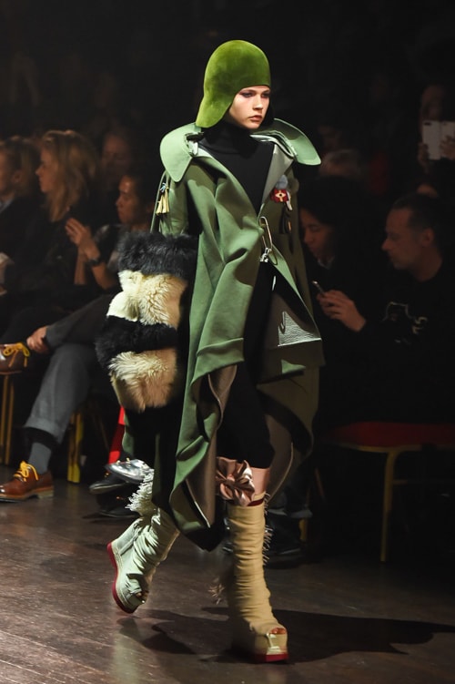 UNDERCOVER 2017-18 Autumn Winter Women's Collection
