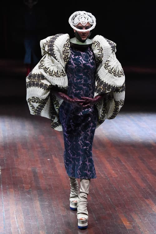 UNDERCOVER 2017-18 Autumn Winter Women's Collection