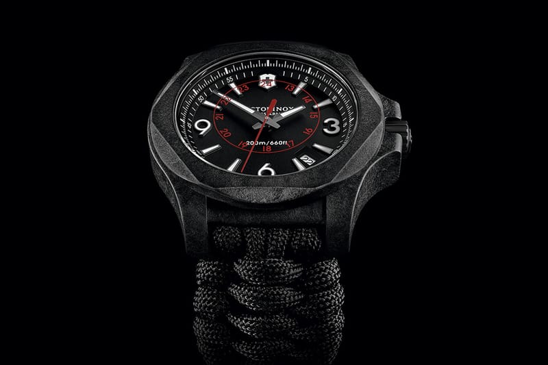 Victorinox 推出全新 I.N.O.X. Carbon 腕錶