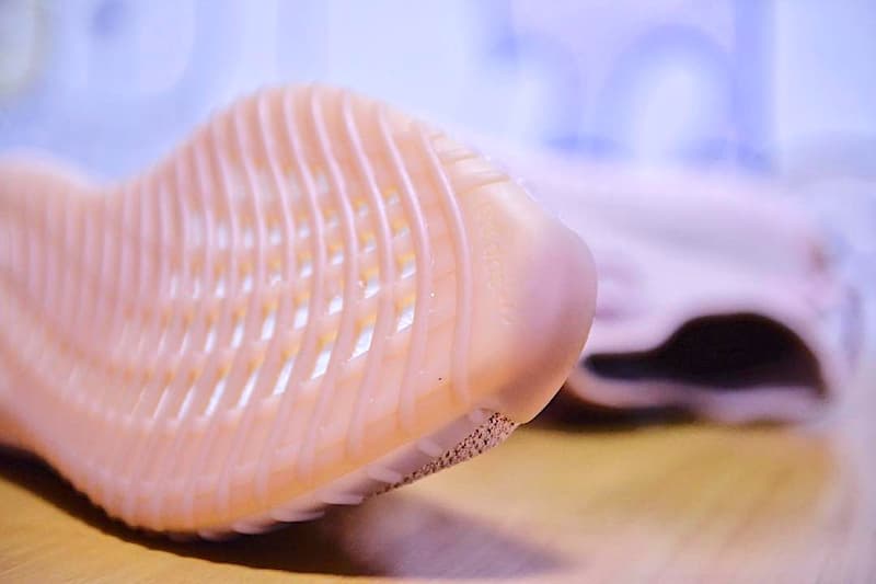 搶先預覽 adidas Originals YEEZY BOOST 全新中筒設計