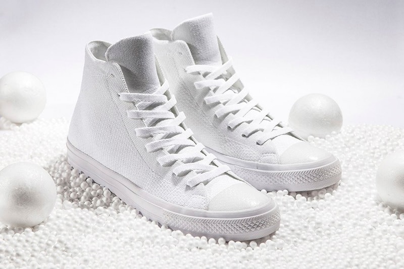 搭載了 Nike Flyknit 技術的 Converse Chuck Taylor All Star 全白配色