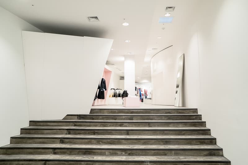 走進全新改裝 COMME des GARÇONS 首爾旗艦店