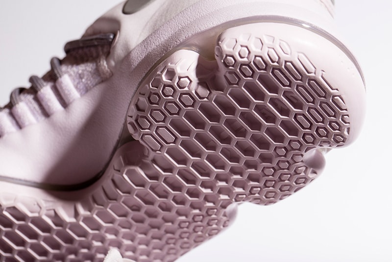 Nike Zoom KD 9 Elite 全新配色設計「Pink Dust」