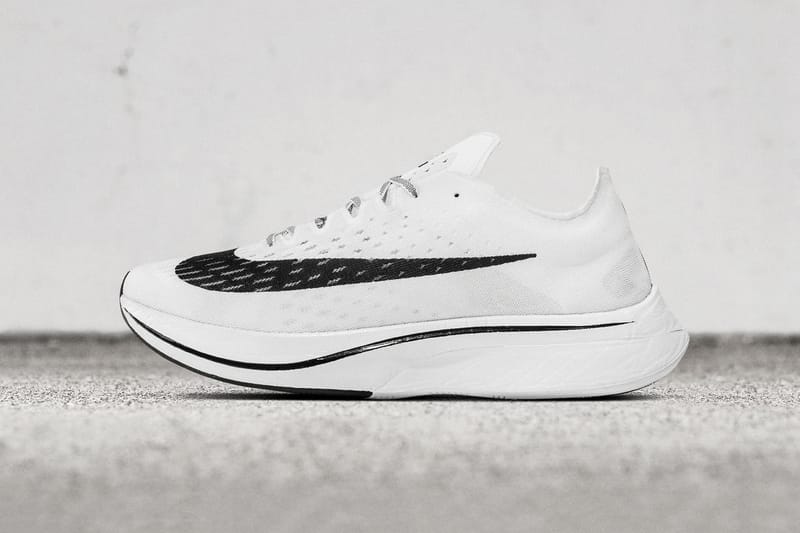 Nike Zoom Vaporfly 4% 全新黑白配色