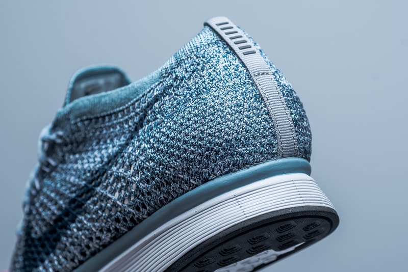 Nike Flyknit Racer 全新配色設計「Mica Blue」