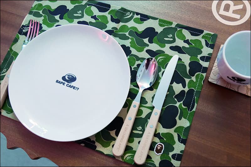A Bathing Ape 推出全新 BAPE CAFE!?® 系列
