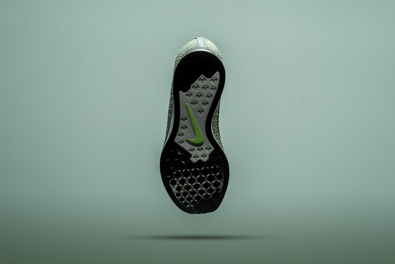 Nike Flyknit Racer “Ghost Green” Closer Look