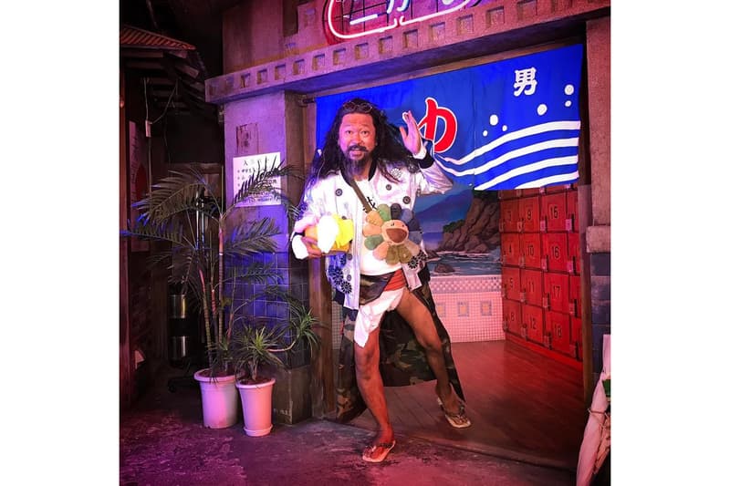 村上隆打造拖鞋版 YEEZY BOOST 350 V2