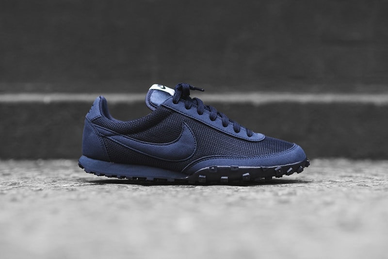 Nike Waffle Racer PRM 全新配色設計「Obsidian」