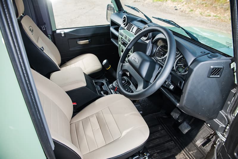 Mr.Bean 愛車 Land Rover Defender 90 將進行拍賣