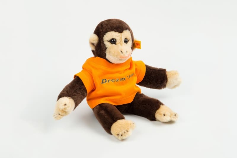 Balenciaga 與 colette 帶來動物毛絨玩偶系列