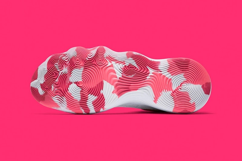 Nike React Hyperdunk 全新配色設計「kay Yow」