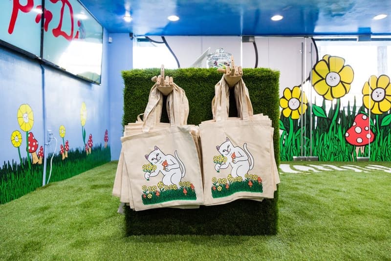 RIPNDIP 再度於洛杉磯 Supreme 店旁開設 Pop-Up Store