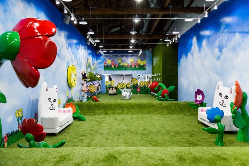 RIPNDIP 再度於洛杉磯 Supreme 店旁開設 Pop-Up Store