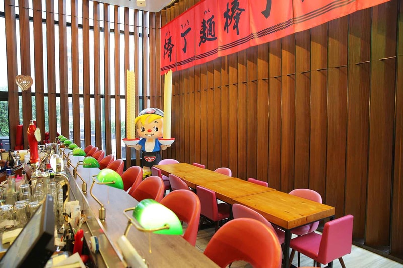 HYPEBEAST Eats... 出前一丁 x 辦館 LOF 10 於香港開設概念店