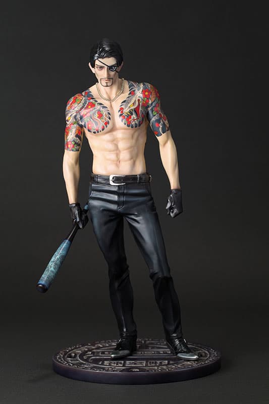 電玩遊戲《如龙》推出角色真島吾朗人偶擺設