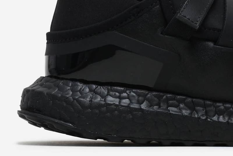 Y-3 Zazu “Triple Black”